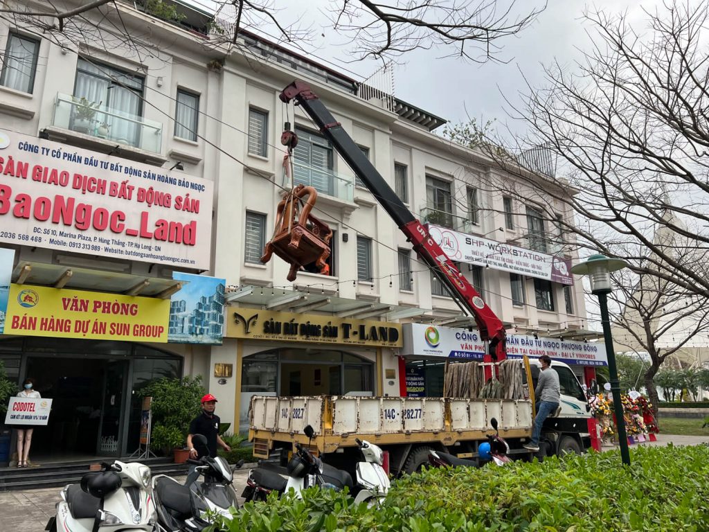 Cho thuê xe cẩu hàng tại Quảng Ninh