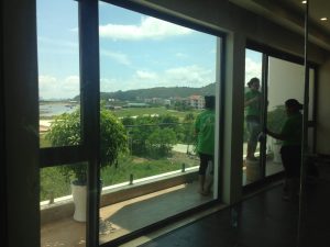 Dịch vụ vệ sinh công nghiệp Hạ Long uy tín trọn gói cho công trình và tòa nhà
